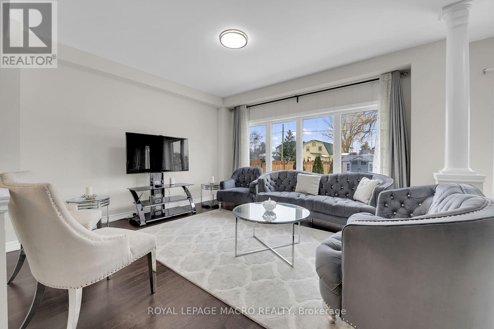 88 Bellroyal Crescent, Hamilton, Ontario  L8J 0G1 - Photo 13 - X12436312