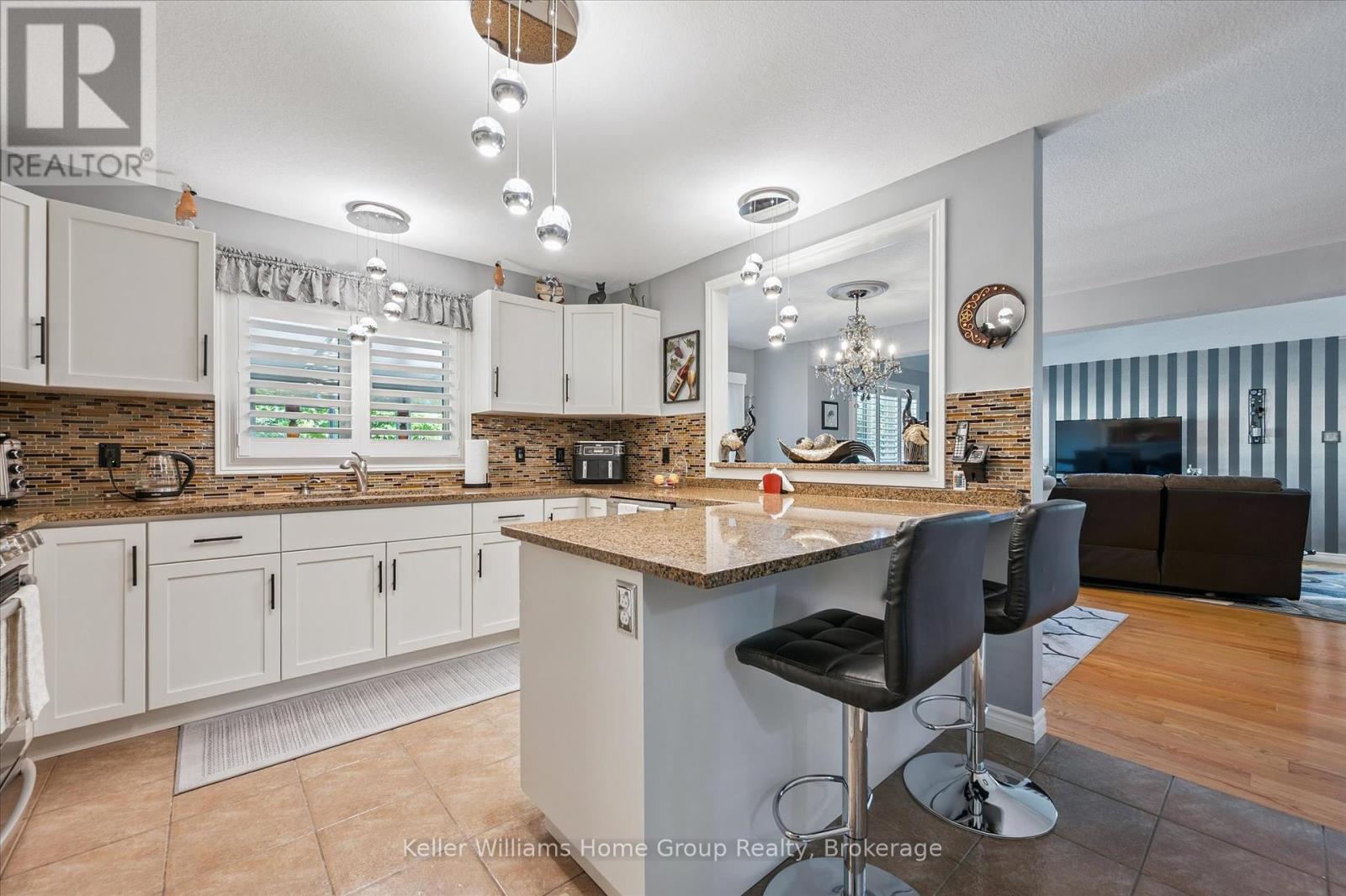 28 Harcourt Place, Centre Wellington, Ontario  N1M 0A6 - Photo 14 - X12436862
