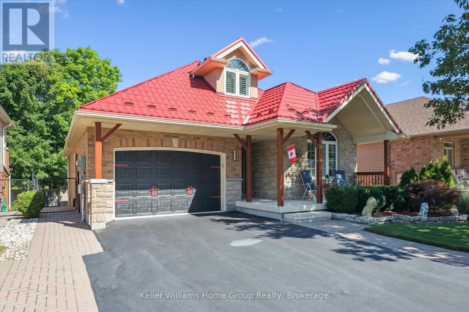 28 Harcourt Place, Centre Wellington, Ontario  N1M 0A6 - Photo 3 - X12436862