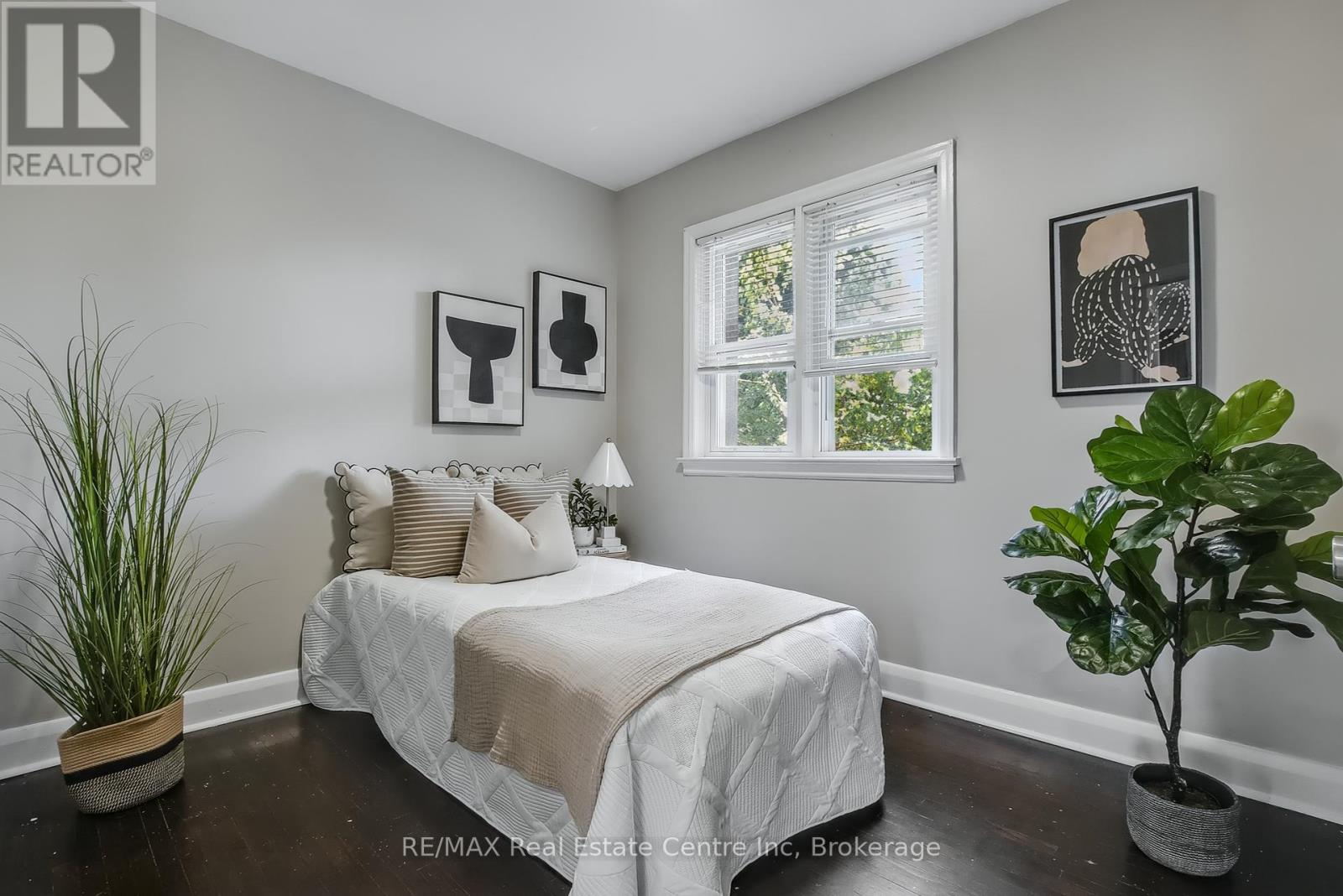 52 Avenue Road, Cambridge, Ontario  N1R 1B9 - Photo 10 - X12436869