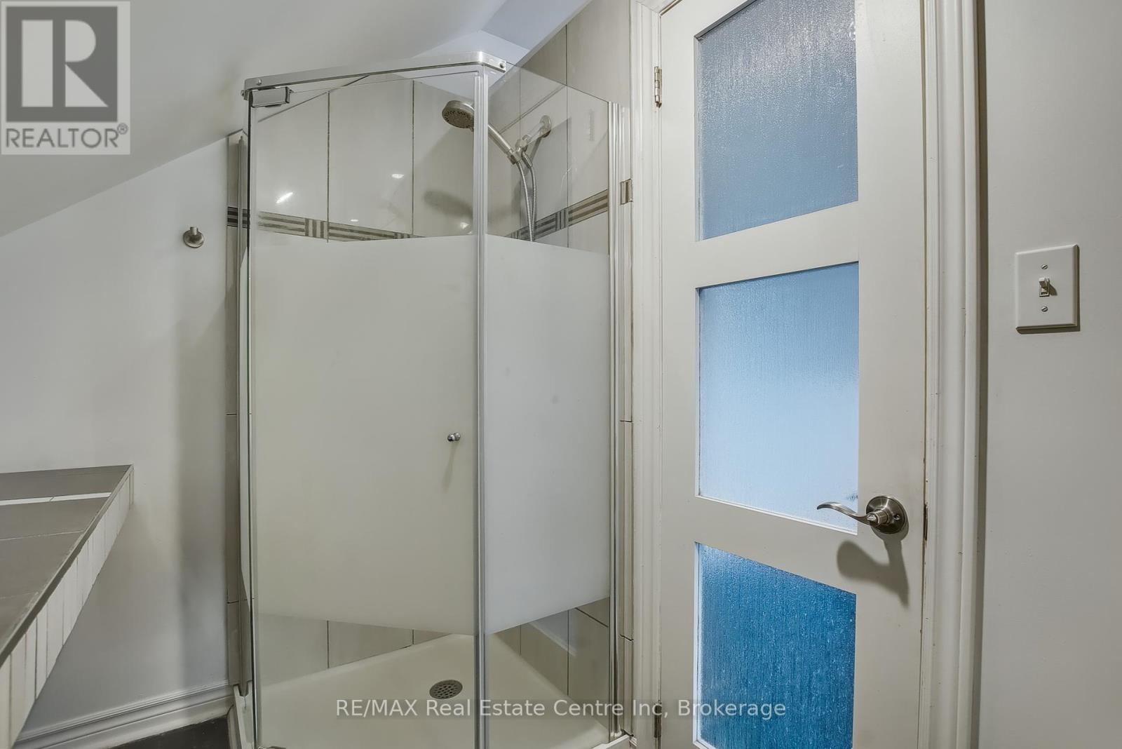 52 Avenue Road, Cambridge, Ontario  N1R 1B9 - Photo 26 - X12436869
