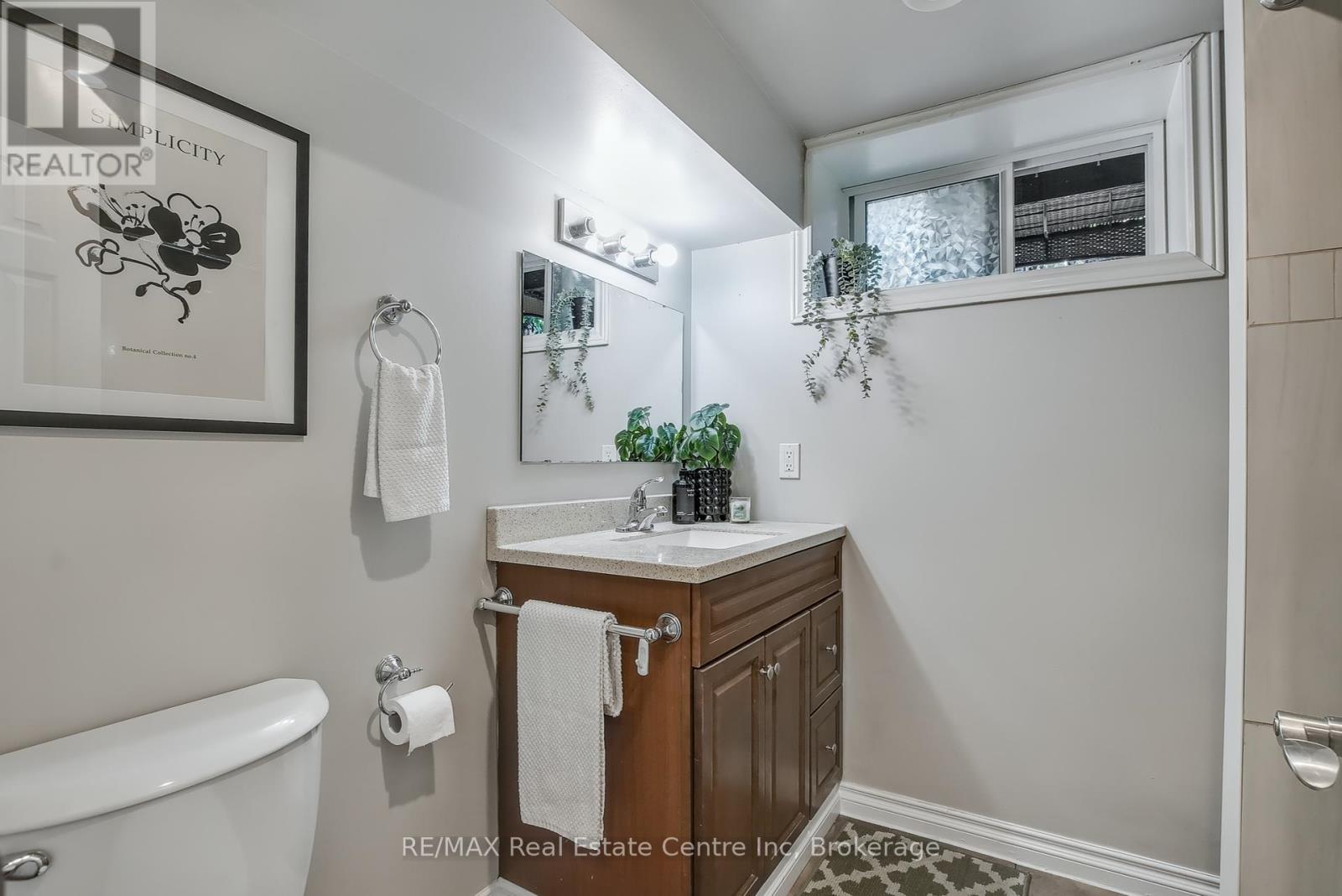 52 Avenue Road, Cambridge, Ontario  N1R 1B9 - Photo 18 - X12436869