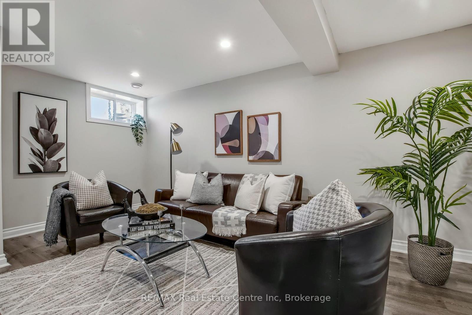 52 Avenue Road, Cambridge, Ontario  N1R 1B9 - Photo 13 - X12436869