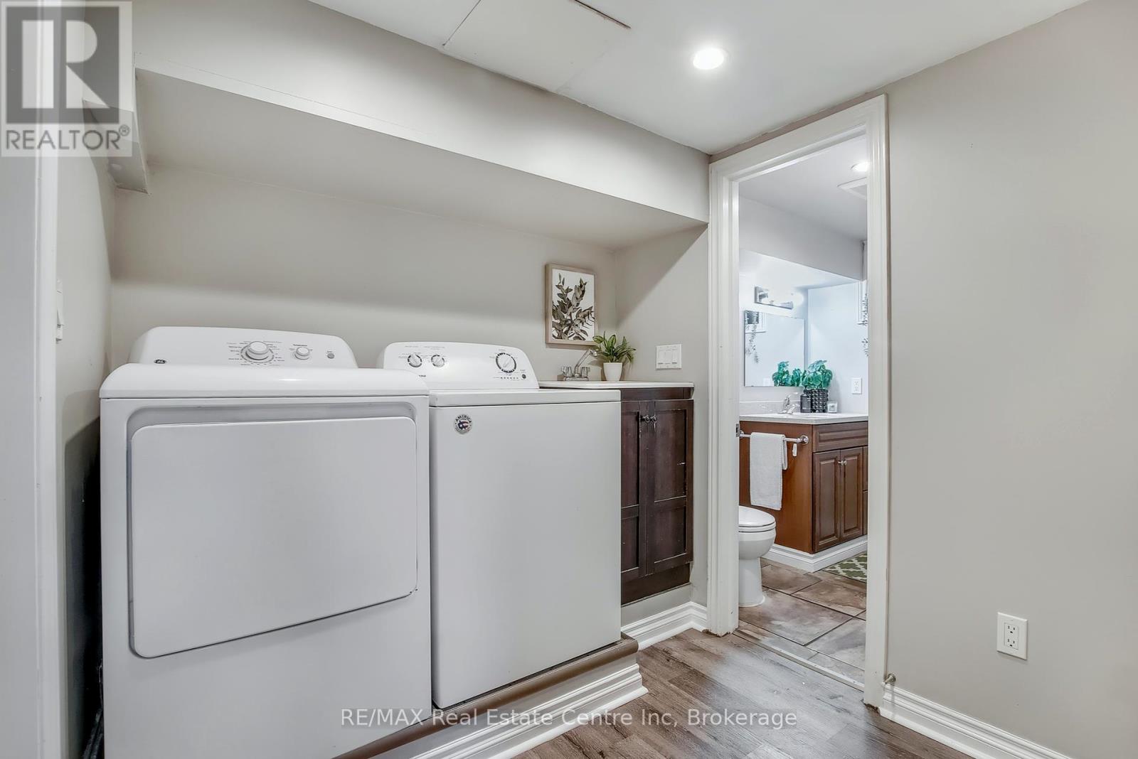 52 Avenue Road, Cambridge, Ontario  N1R 1B9 - Photo 17 - X12436869