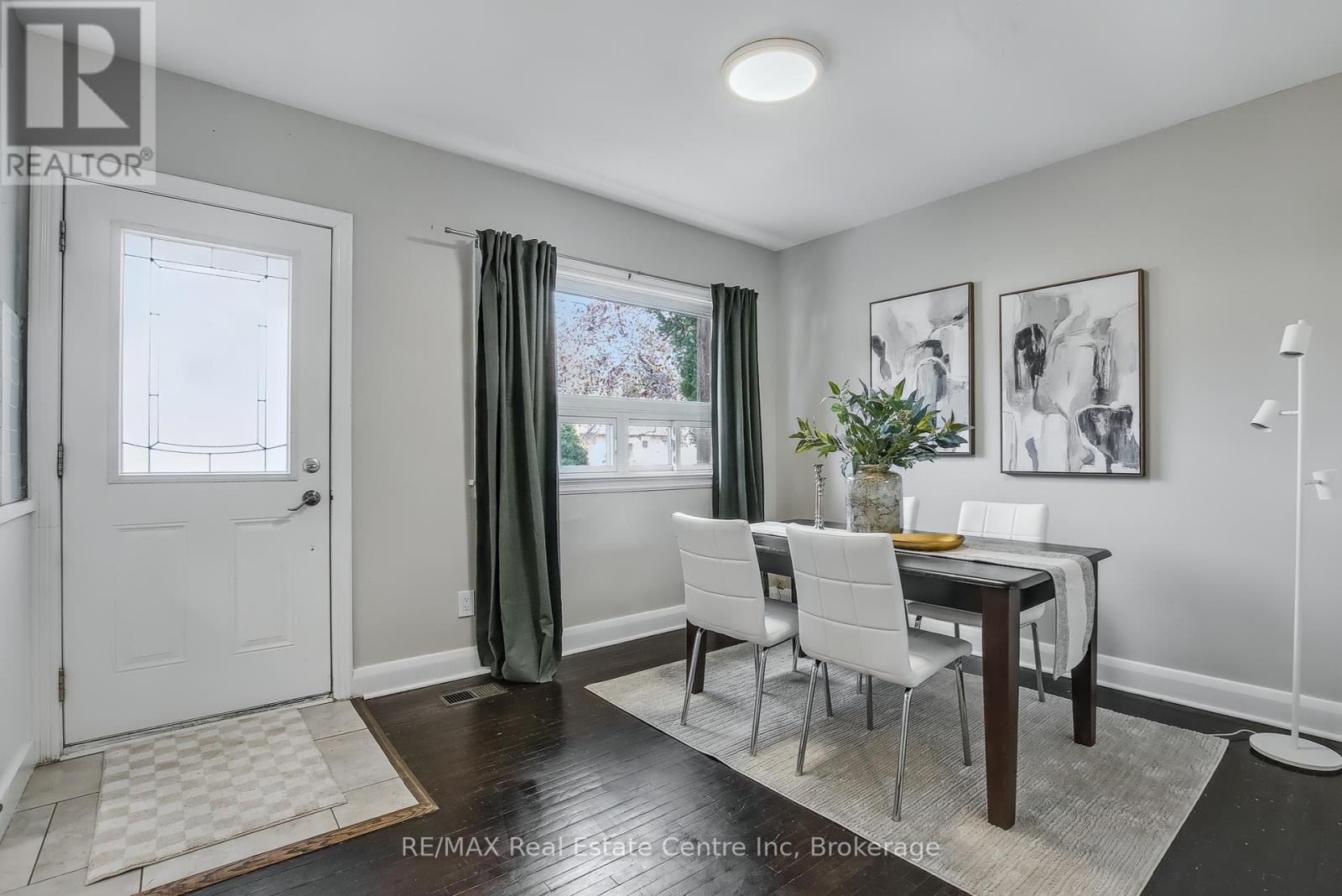 52 Avenue Road, Cambridge, Ontario  N1R 1B9 - Photo 4 - X12436869