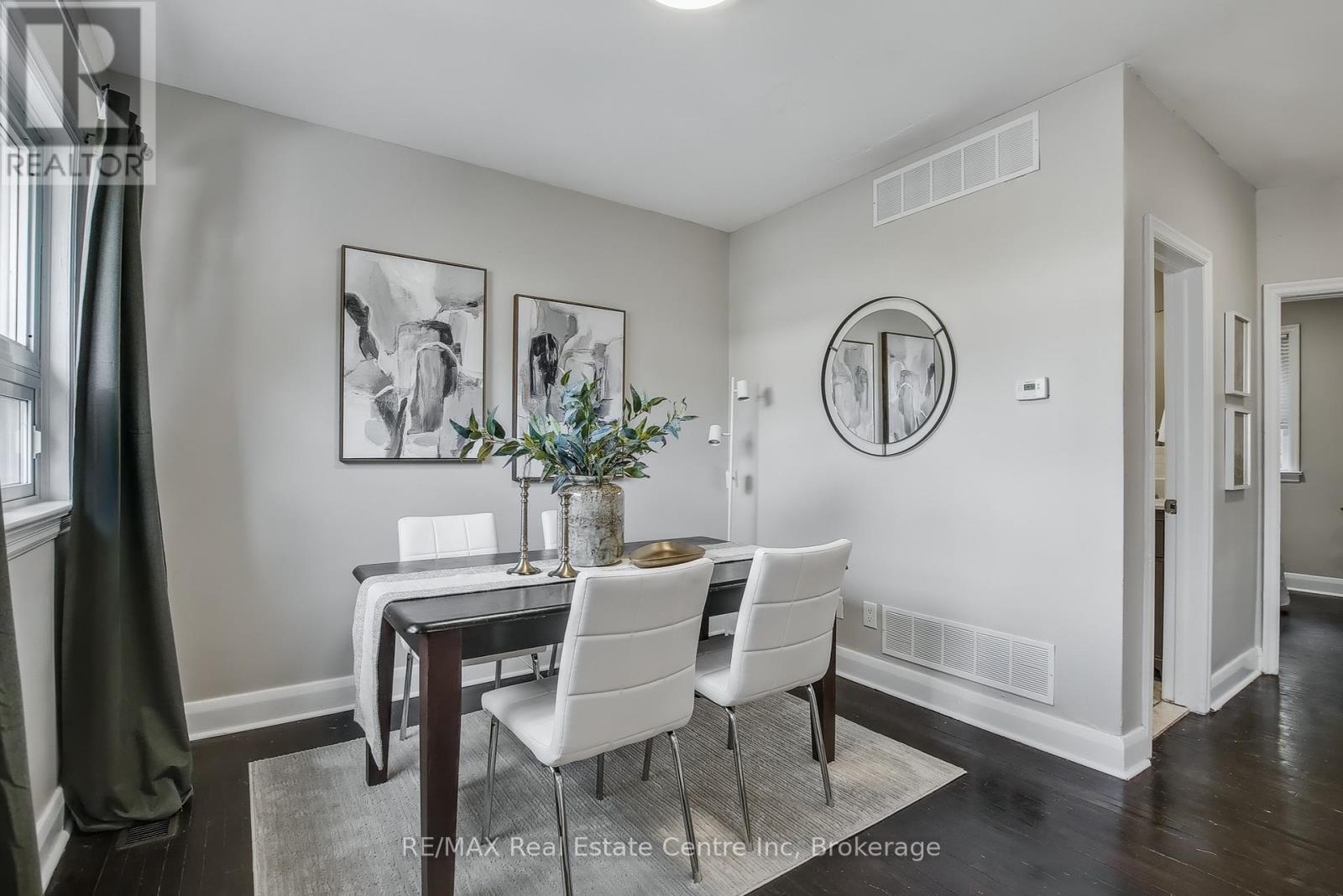52 Avenue Road, Cambridge, Ontario  N1R 1B9 - Photo 8 - X12436869