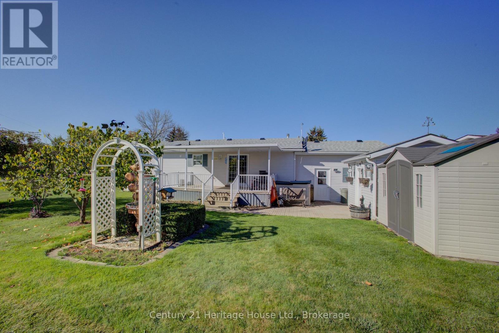 56-6612 Minto Line 12 Road, Minto, Ontario  N0G 1M0 - Photo 29 - X12436908