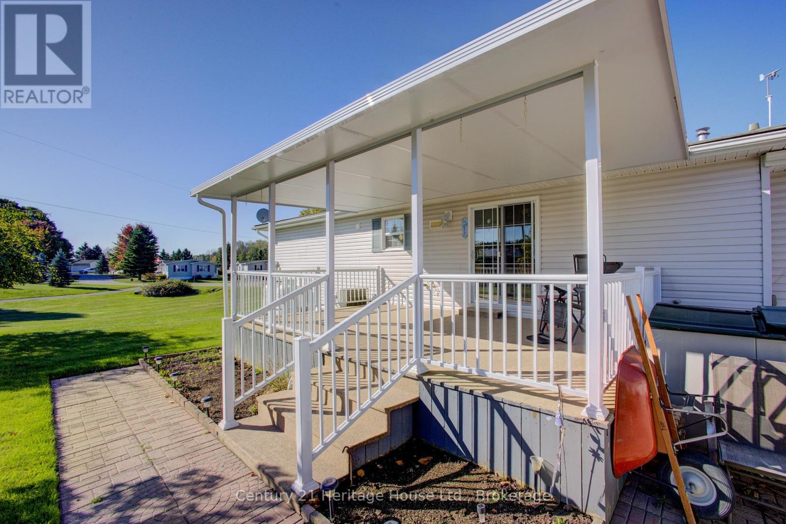 56-6612 Minto Line 12 Road, Minto, Ontario  N0G 1M0 - Photo 32 - X12436908