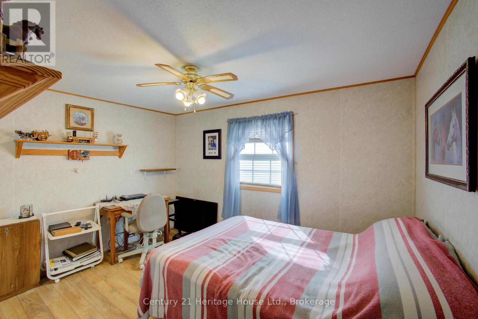 56-6612 Minto Line 12 Road, Minto, Ontario  N0G 1M0 - Photo 21 - X12436908
