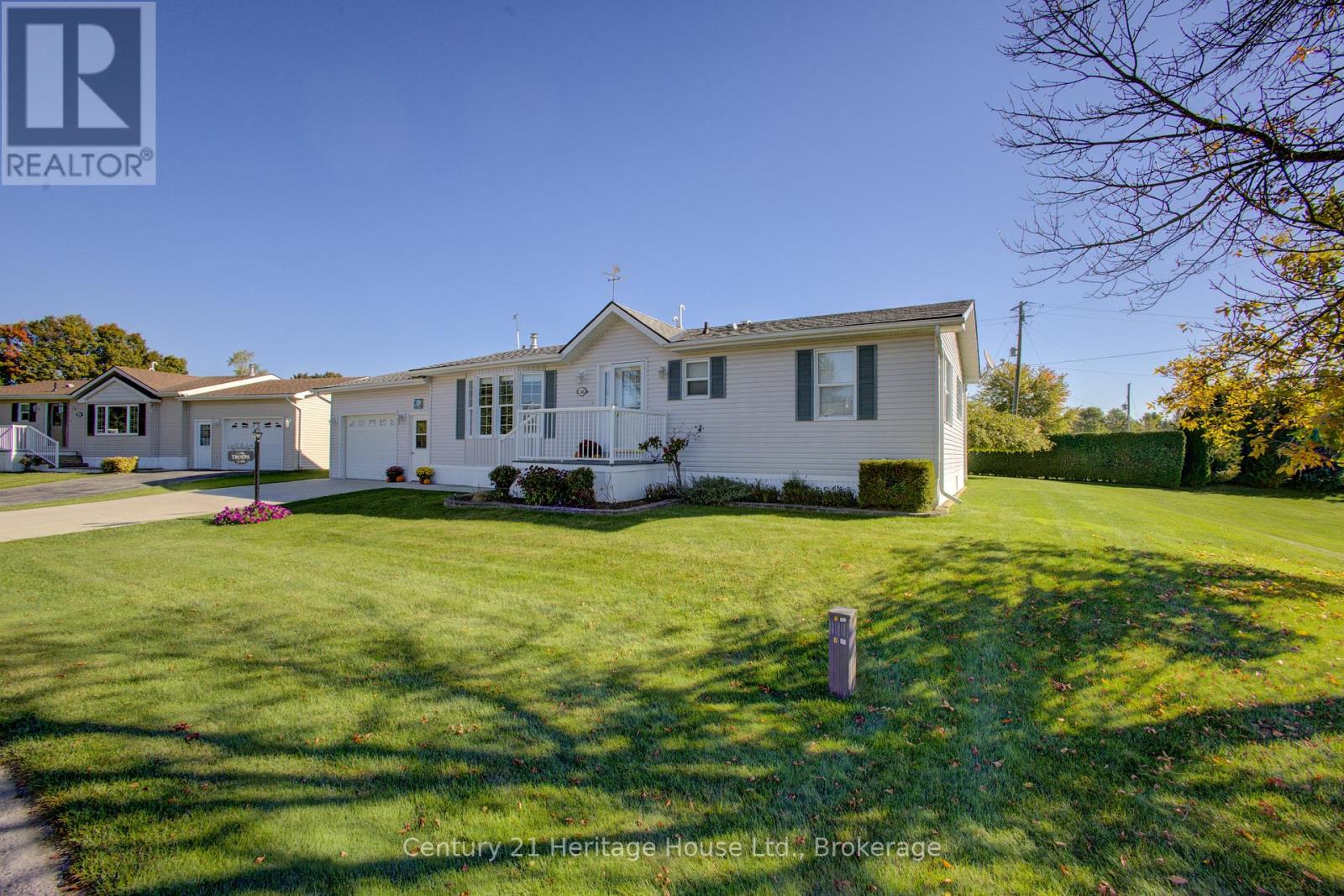56-6612 Minto Line 12 Road, Minto, Ontario  N0G 1M0 - Photo 2 - X12436908