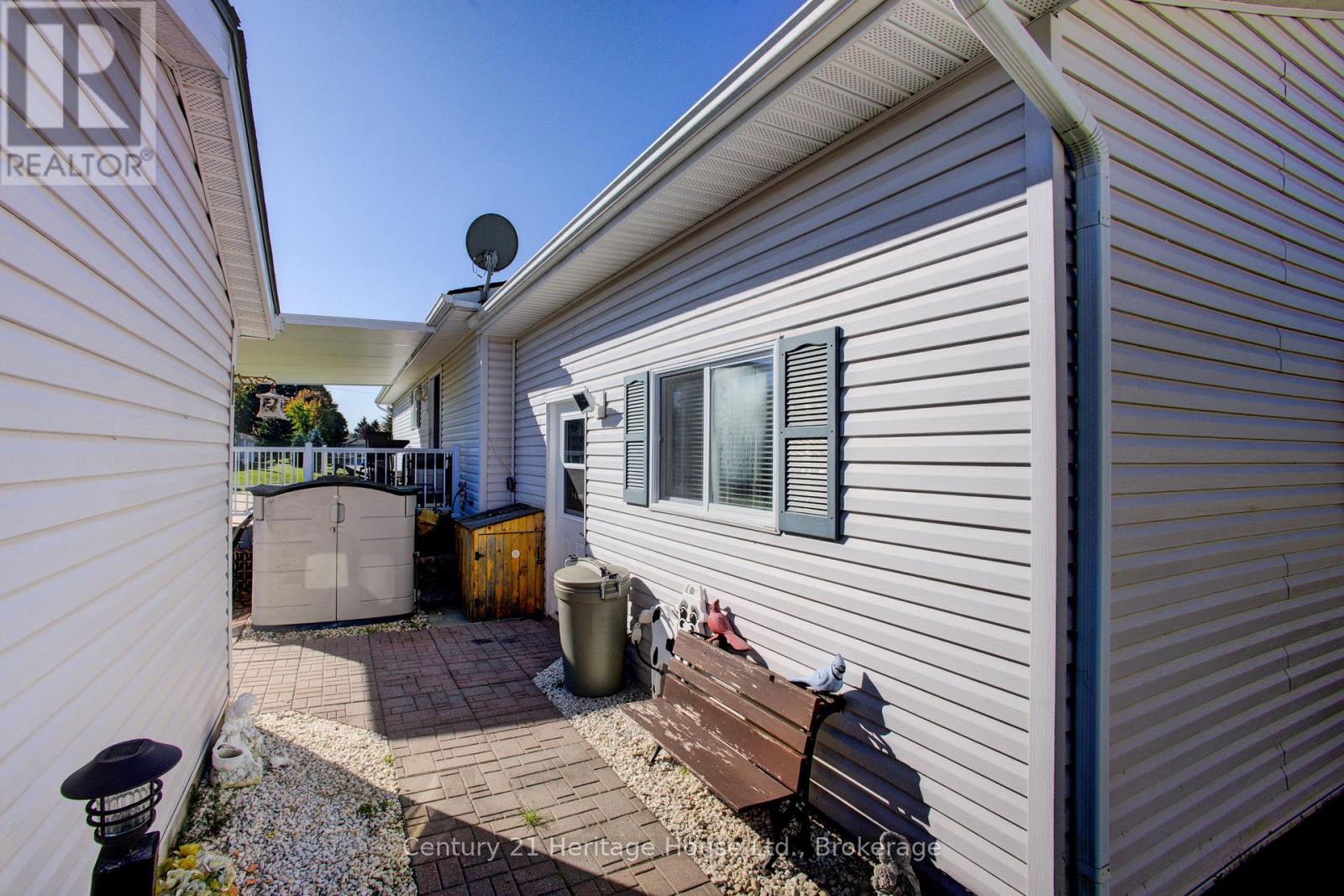 56-6612 Minto Line 12 Road, Minto, Ontario  N0G 1M0 - Photo 37 - X12436908