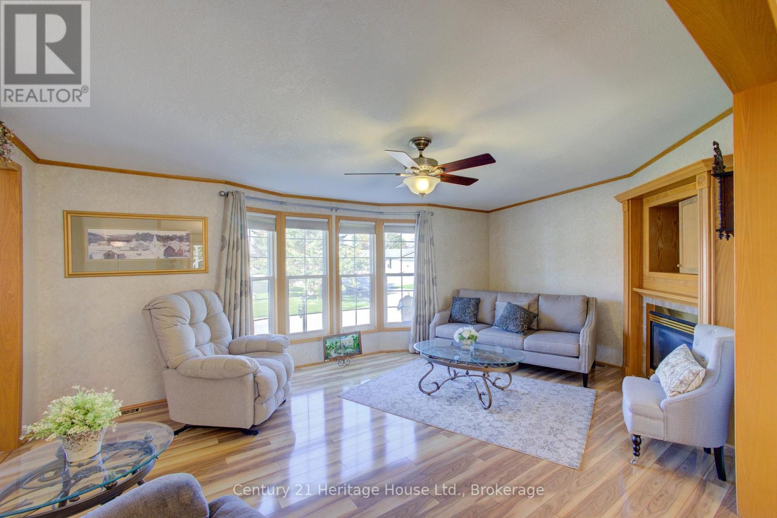56-6612 Minto Line 12 Road, Minto, Ontario  N0G 1M0 - Photo 8 - X12436908