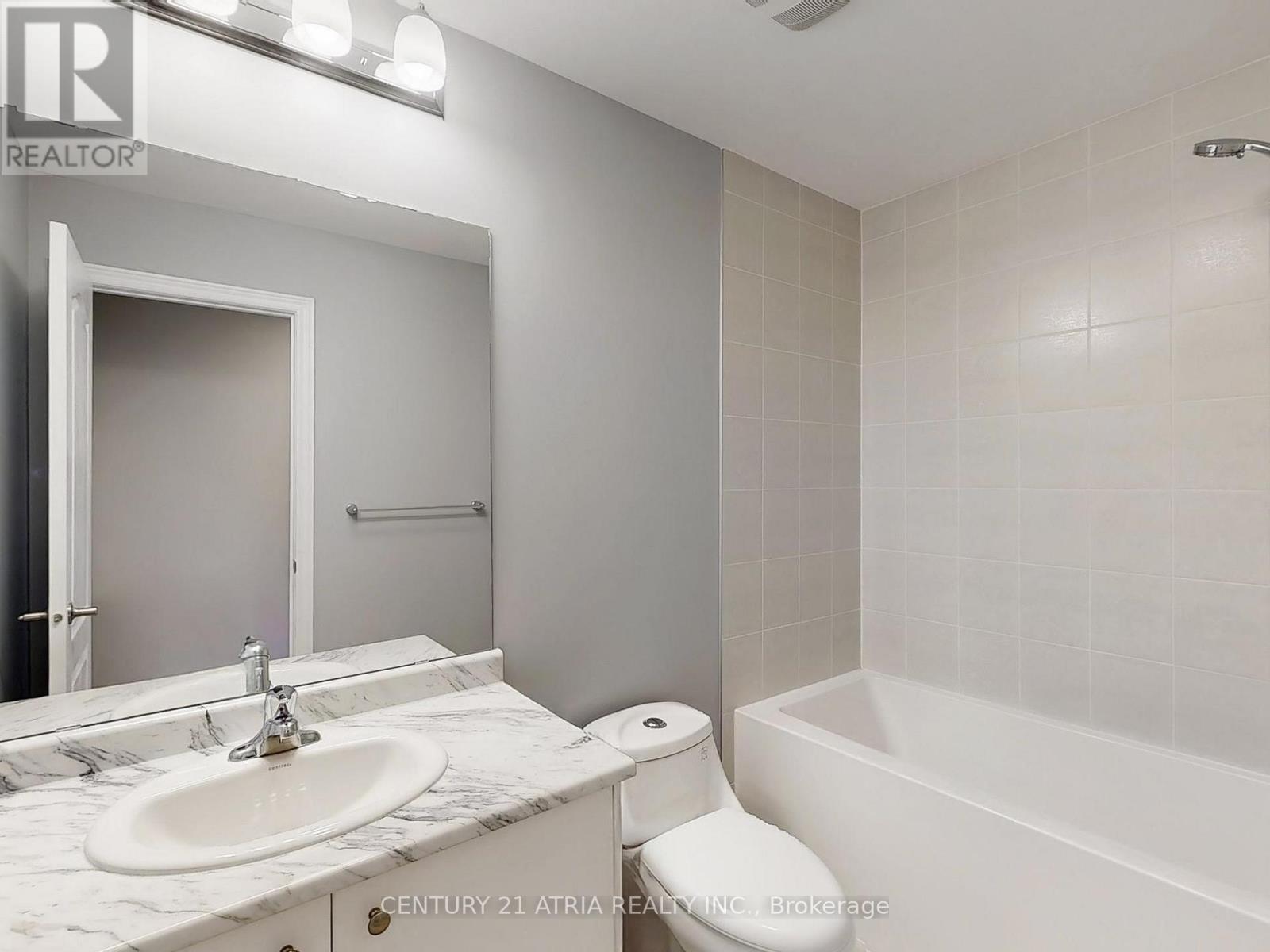 8 Moonseed Lane, Richmond Hill, Ontario  L4E 1E7 - Photo 23 - N12436595