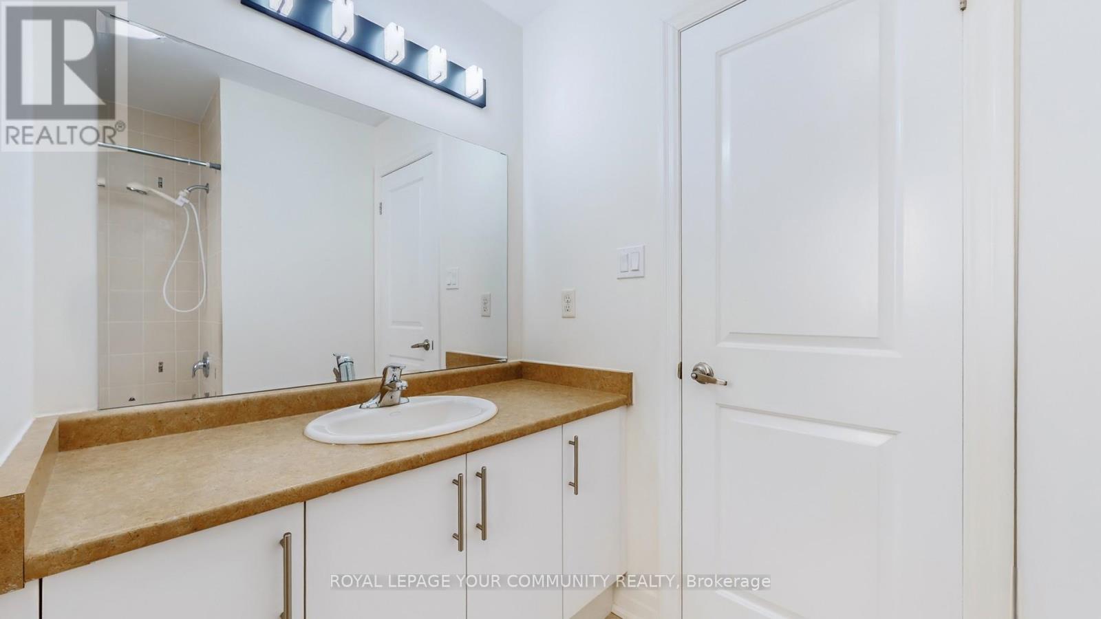 28 Fred Mason Street, Georgina (Keswick South), Ontario  L4P 0B2 - Photo 42 - N12436651