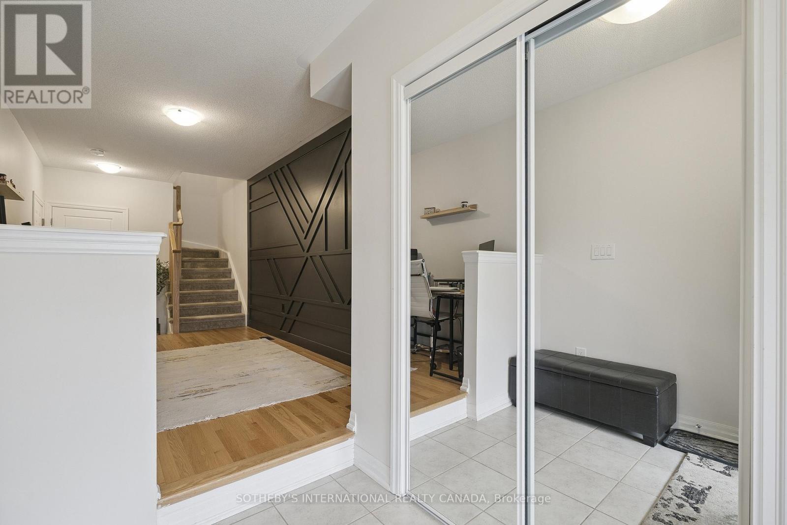 104 Bravo Lane, Newmarket, Ontario  L3X 0K8 - Photo 6 - N12436654