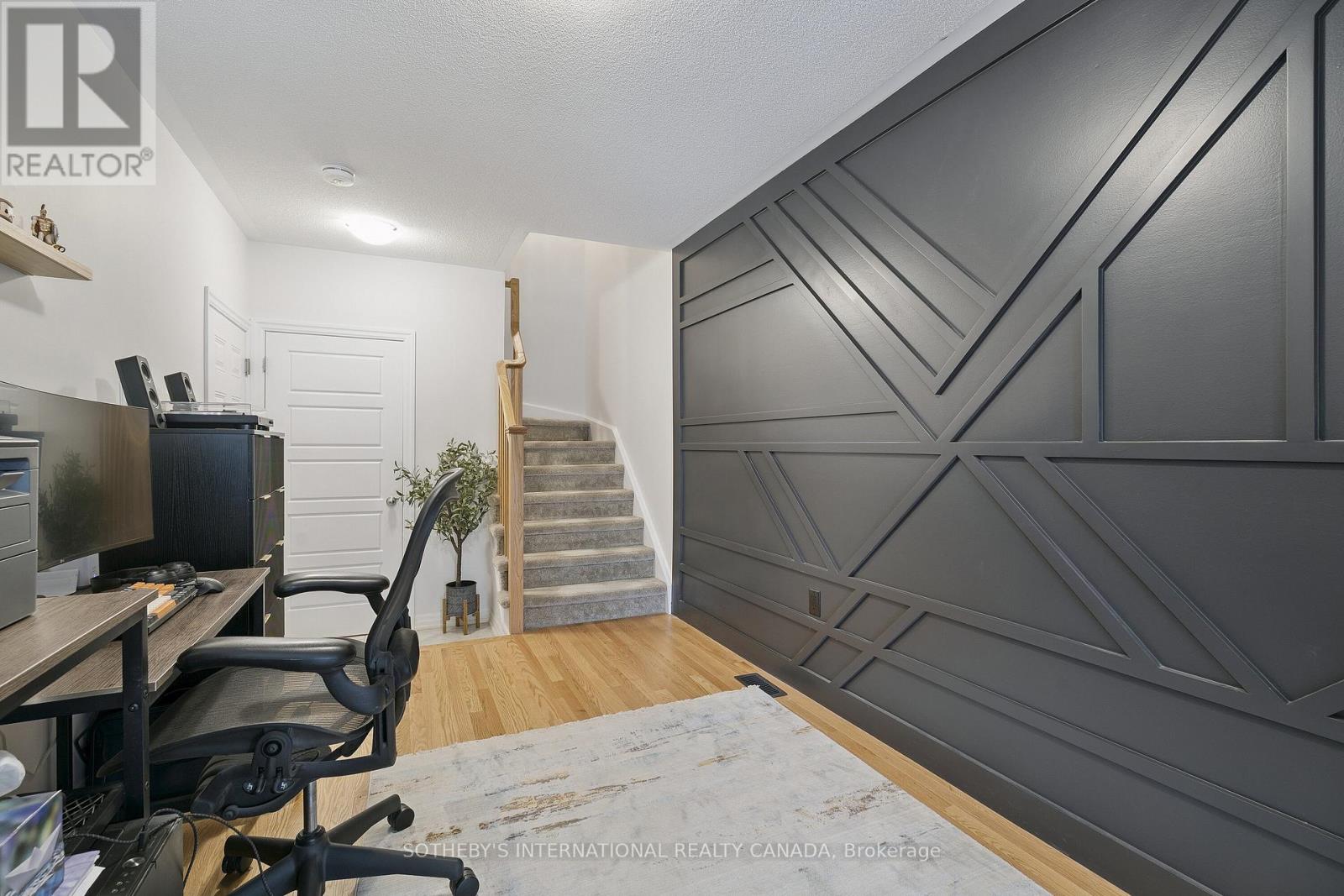 104 Bravo Lane, Newmarket, Ontario  L3X 0K8 - Photo 9 - N12436654