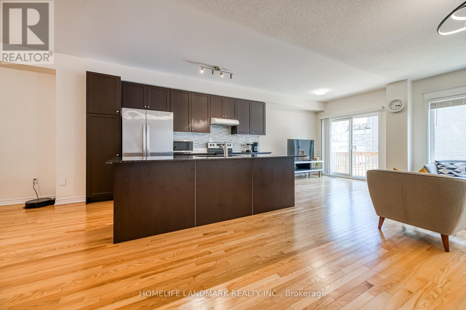 33 Thornapple Lane, Richmond Hill, Ontario  L4E 1E7 - Photo 13 - N12436667