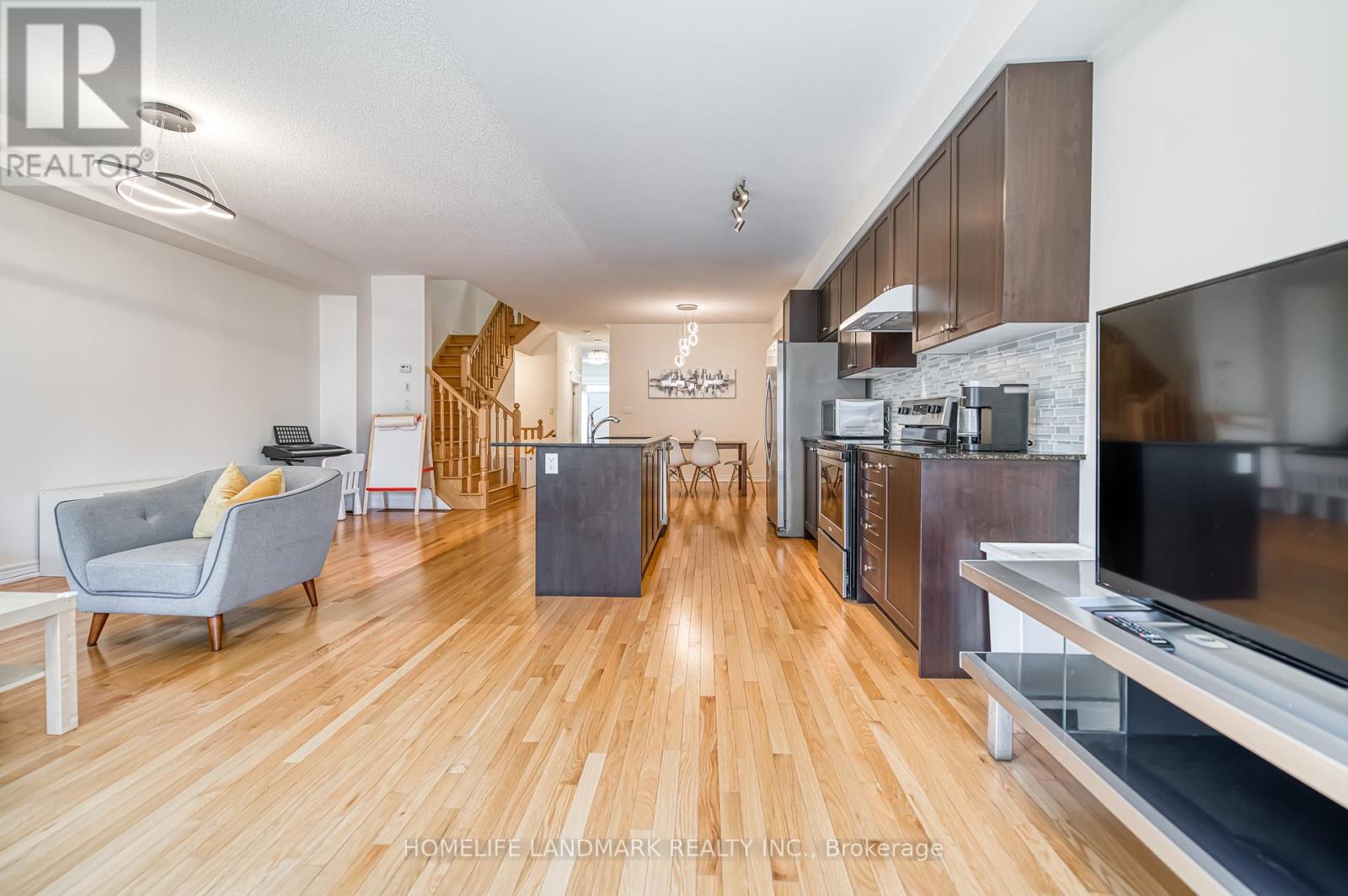 33 Thornapple Lane, Richmond Hill, Ontario  L4E 1E7 - Photo 14 - N12436667