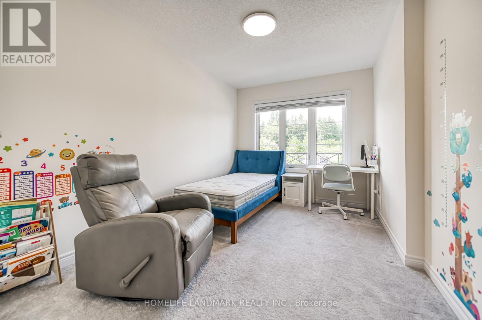 33 Thornapple Lane, Richmond Hill, Ontario  L4E 1E7 - Photo 28 - N12436667
