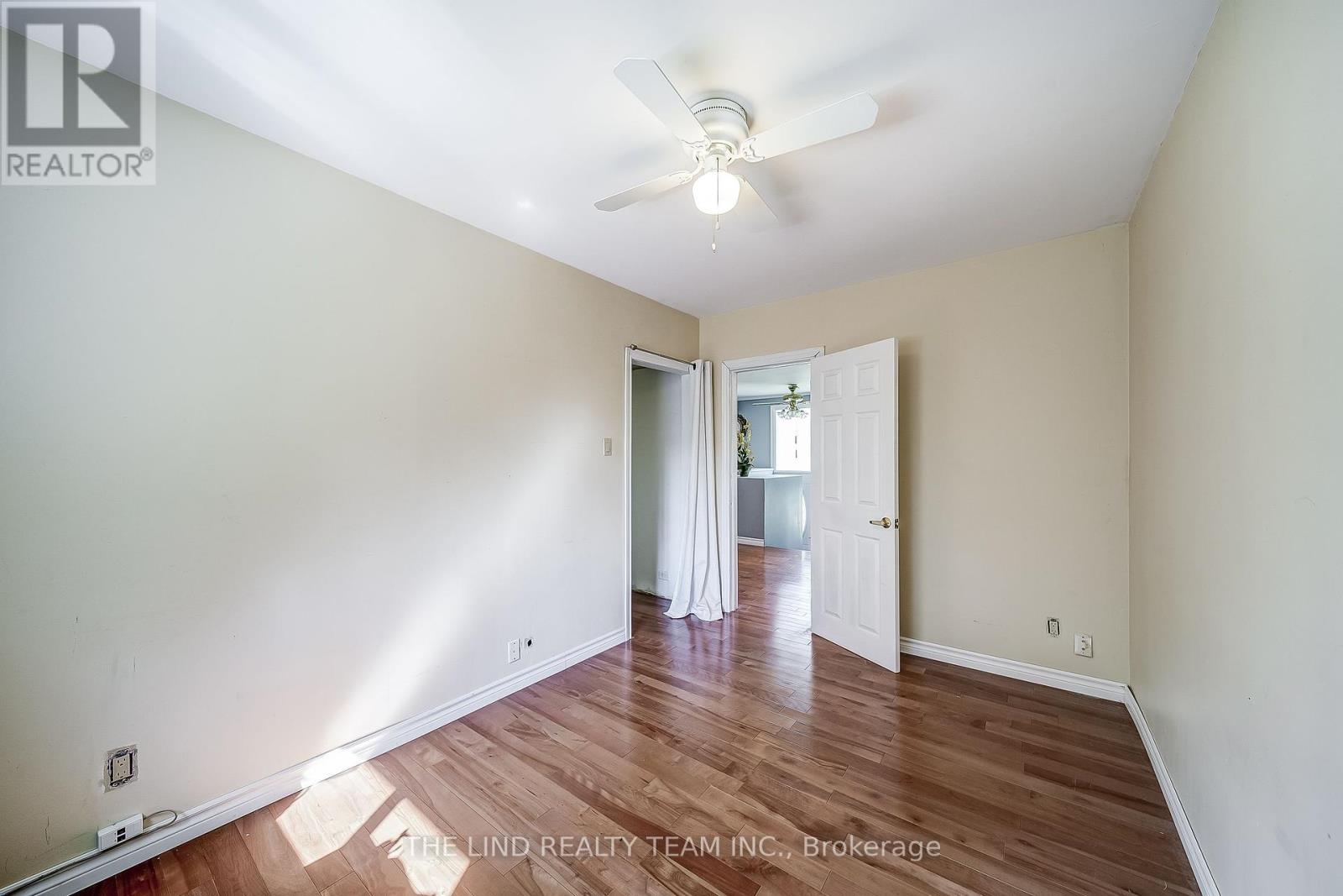 20 Haida Drive, Aurora, Ontario  L4G 3C7 - Photo 14 - N12436693