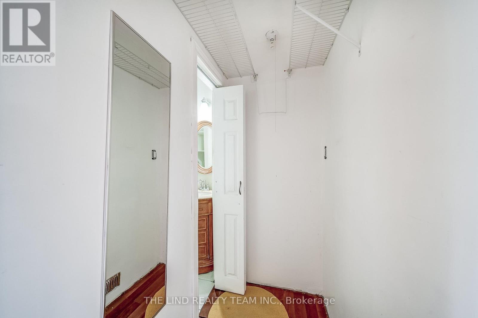 20 Haida Drive, Aurora, Ontario  L4G 3C7 - Photo 15 - N12436693