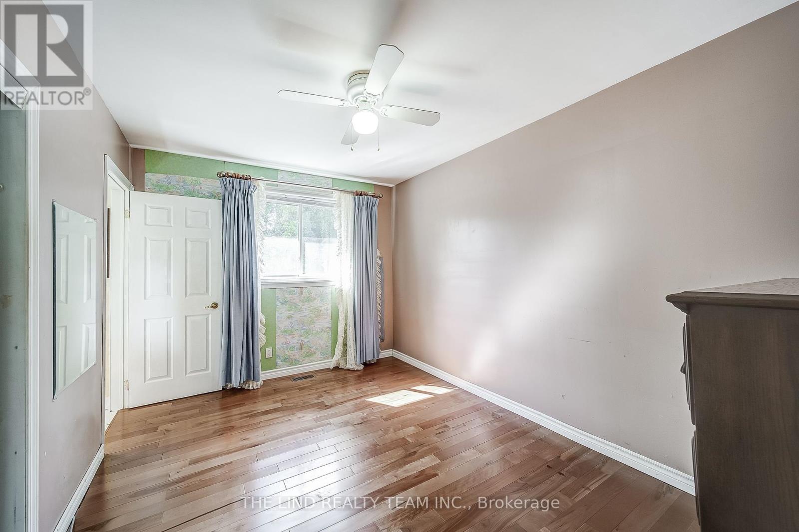 20 Haida Drive, Aurora, Ontario  L4G 3C7 - Photo 18 - N12436693