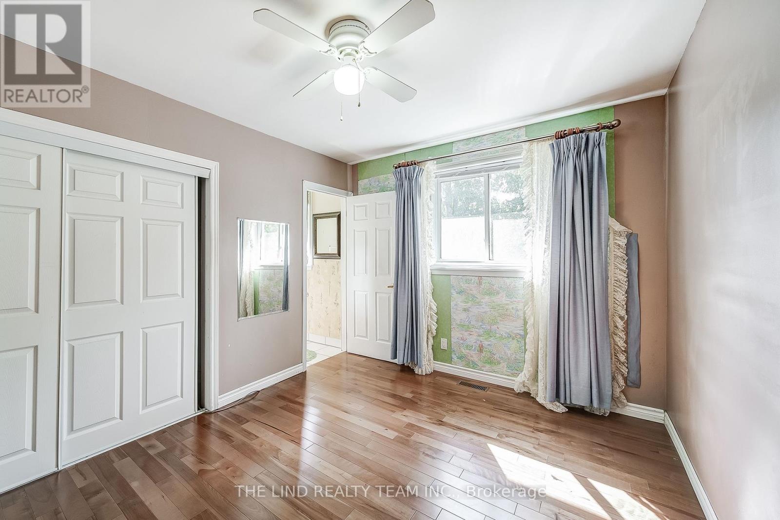 20 Haida Drive, Aurora, Ontario  L4G 3C7 - Photo 19 - N12436693