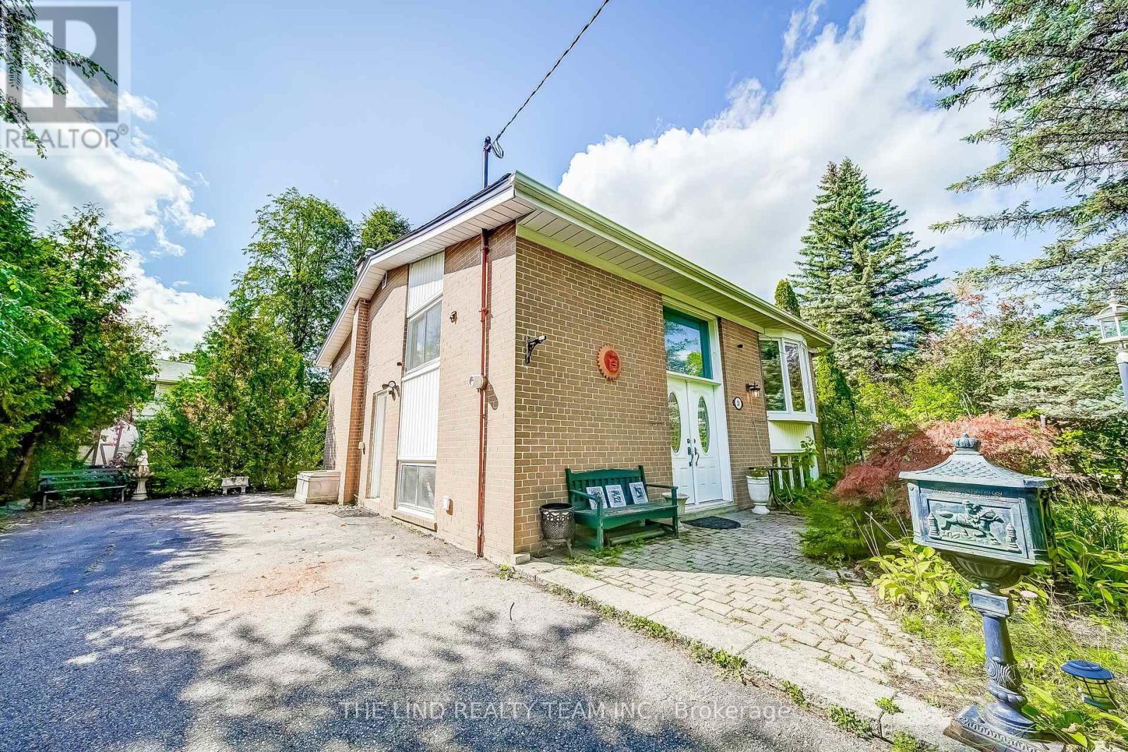 20 Haida Drive, Aurora, Ontario  L4G 3C7 - Photo 44 - N12436693