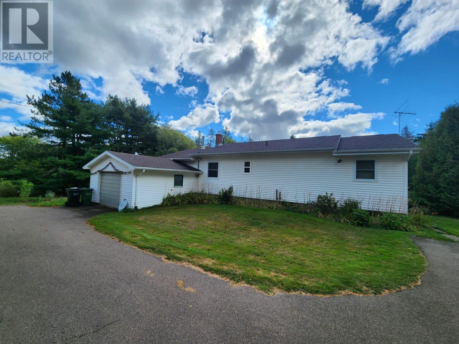 1607 Brooklyn Road, Milltown Cross, Prince Edward Island  C0A 1R0 - Photo 3 - 202524281
