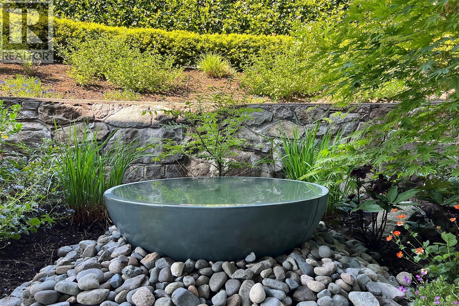 8660 Richland Pl, North Saanich, British Columbia  V8L 5E3 - Photo 76 - 1015431