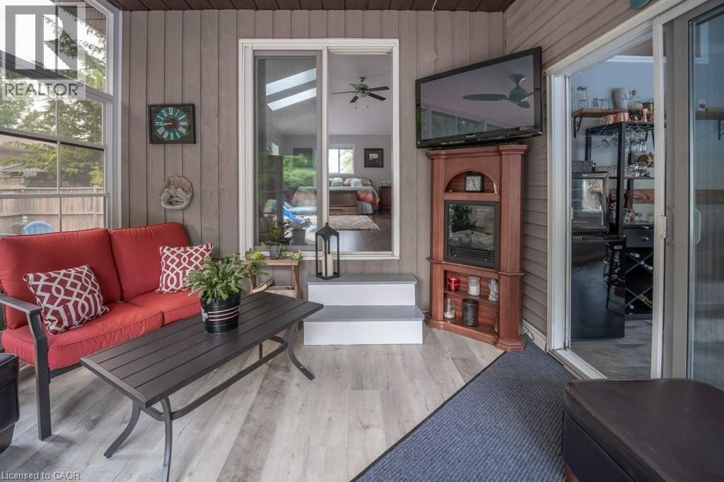 Photo 16 of 50 for 8463 Defore Drive