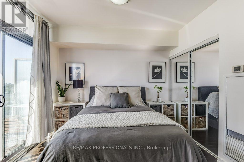 2707 - 103 The Queensway Avenue, Toronto, Ontario  M6S 5B3 - Photo 26 - W12436591