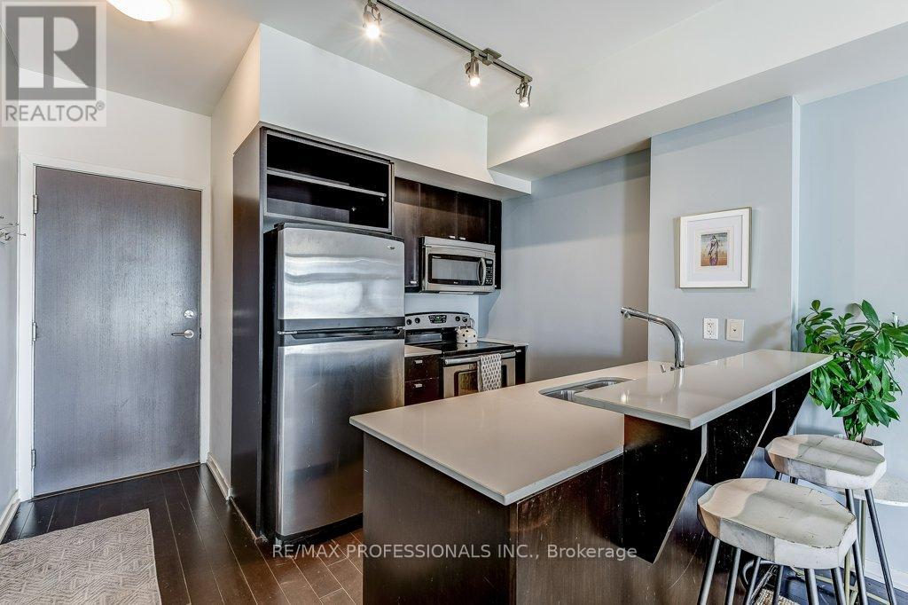 2707 - 103 The Queensway Avenue, Toronto, Ontario  M6S 5B3 - Photo 6 - W12436591