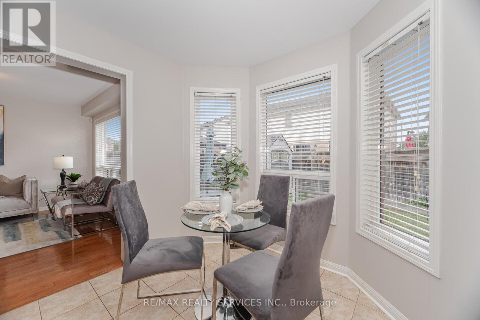 31 Georgian Road, Brampton, Ontario  L6X 0L8 - Photo 19 - W12436604