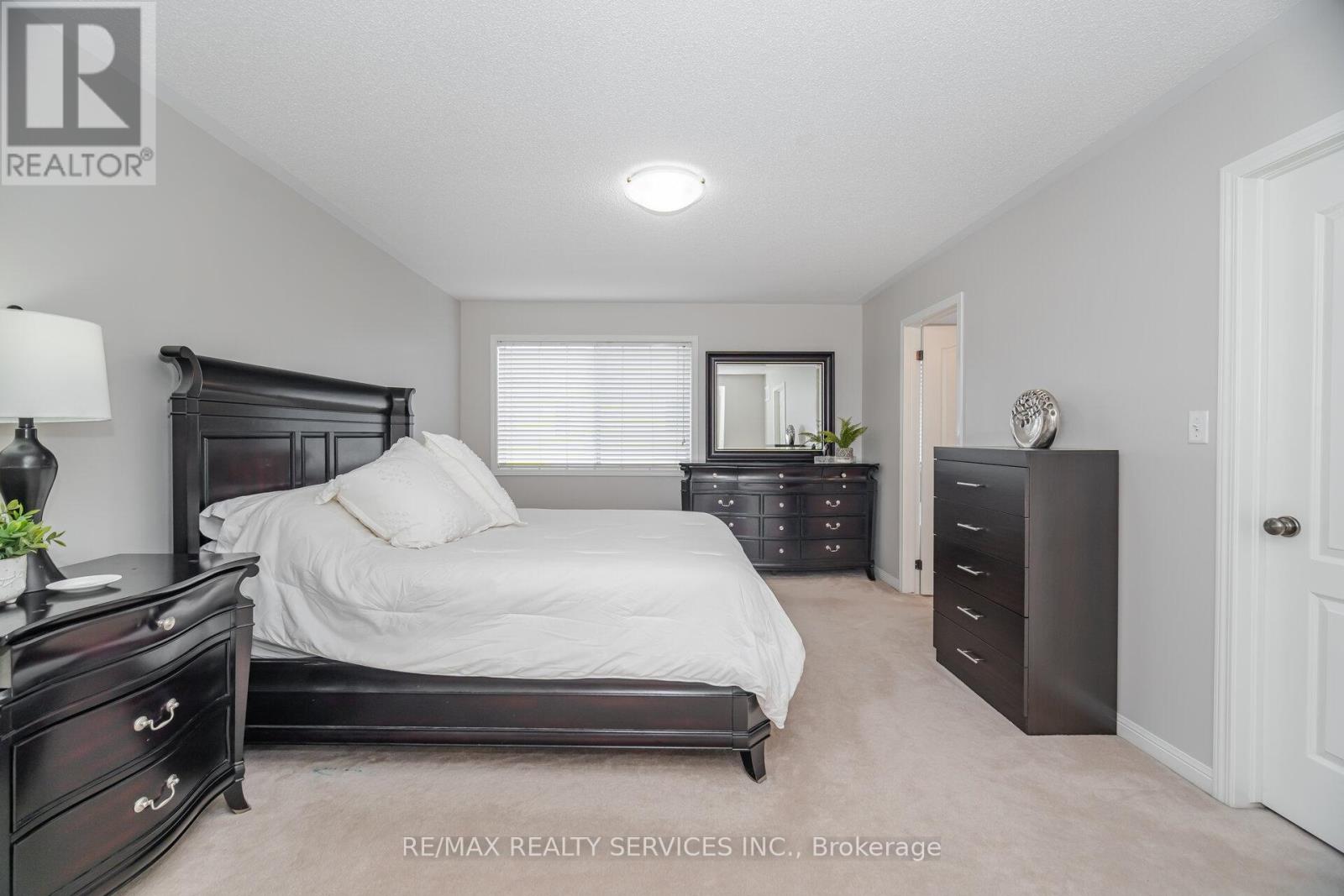 31 Georgian Road, Brampton, Ontario  L6X 0L8 - Photo 24 - W12436604