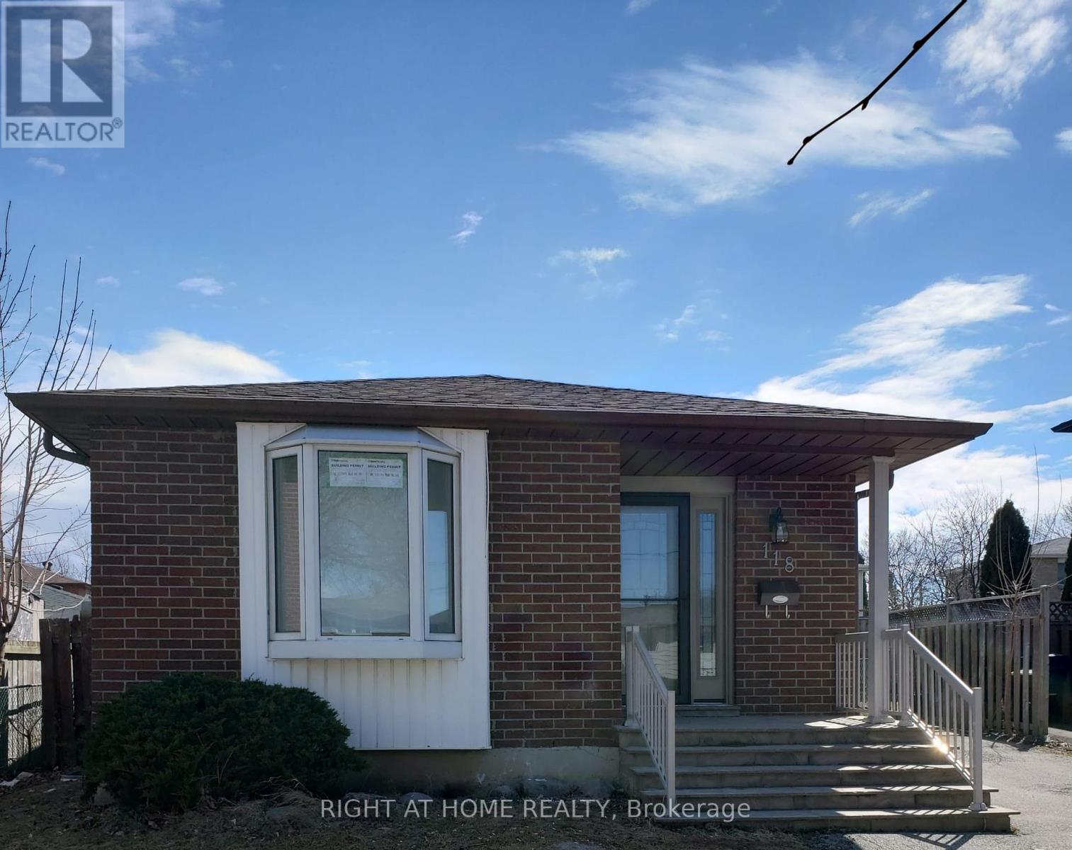 118 Avening Drive, Toronto, Ontario  M9V 4E6 - Photo 1 - W12436605