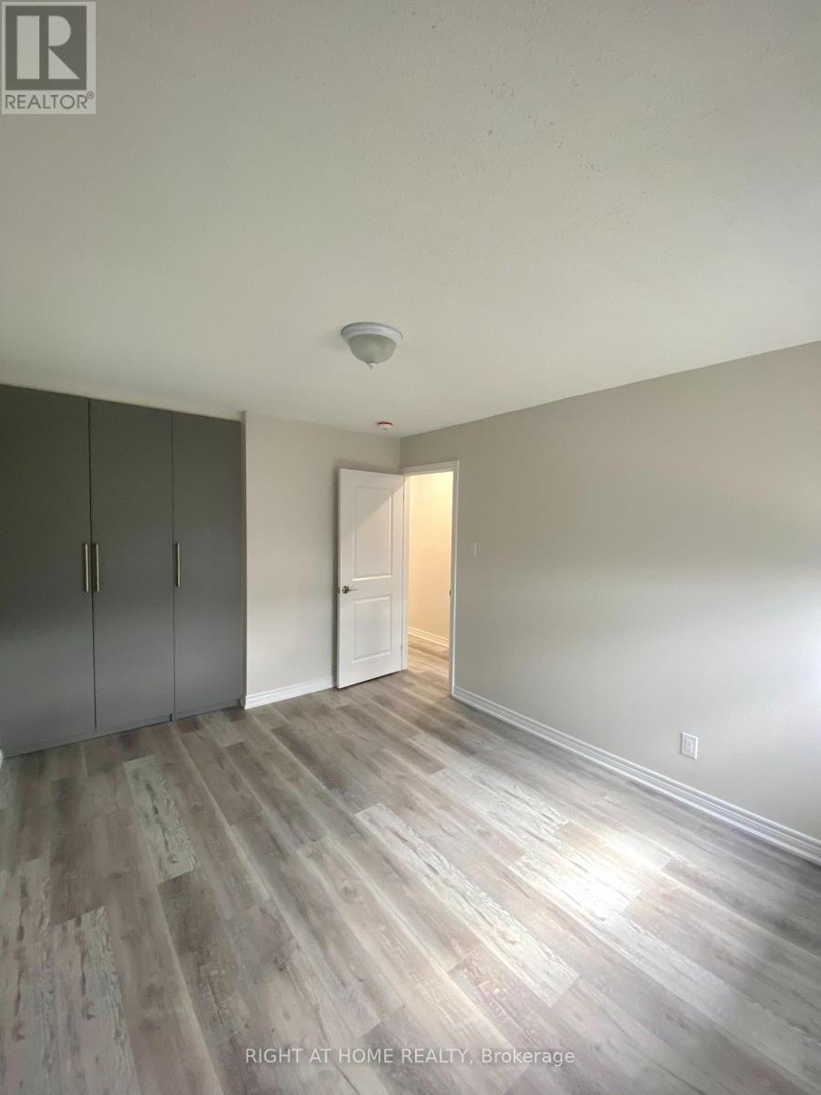118 Avening Drive, Toronto, Ontario  M9V 4E6 - Photo 11 - W12436605