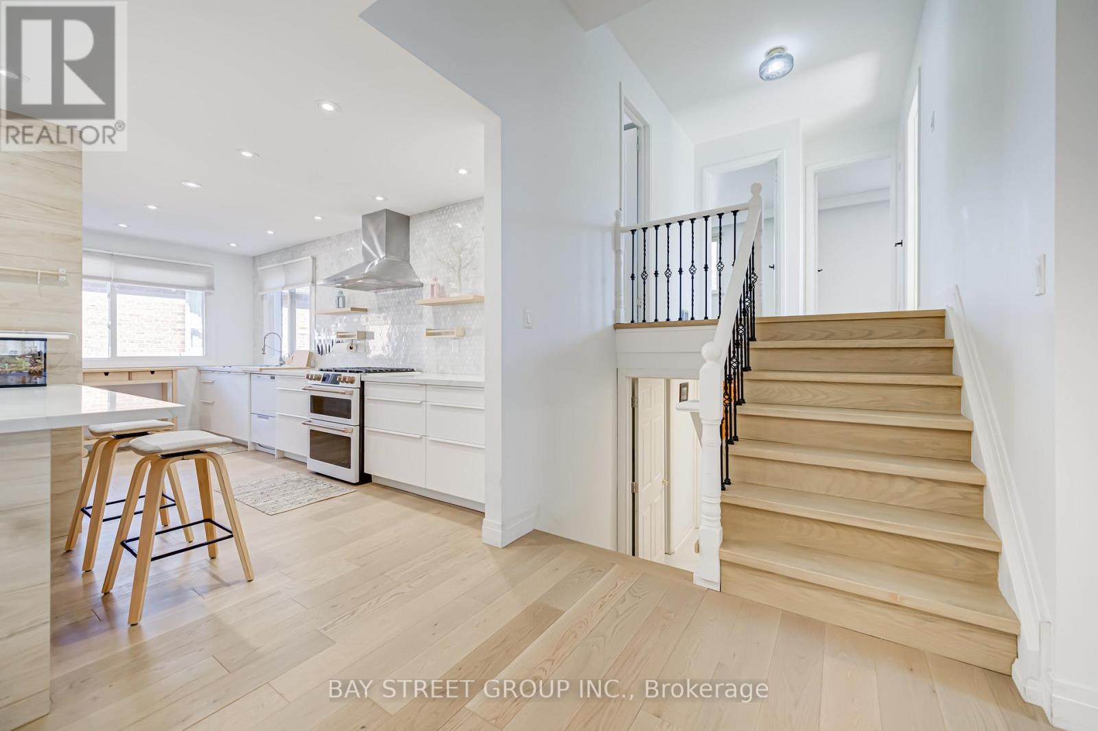 3420 Charmaine Heights, Mississauga, Ontario  L5A 3C1 - Photo 28 - W12436611