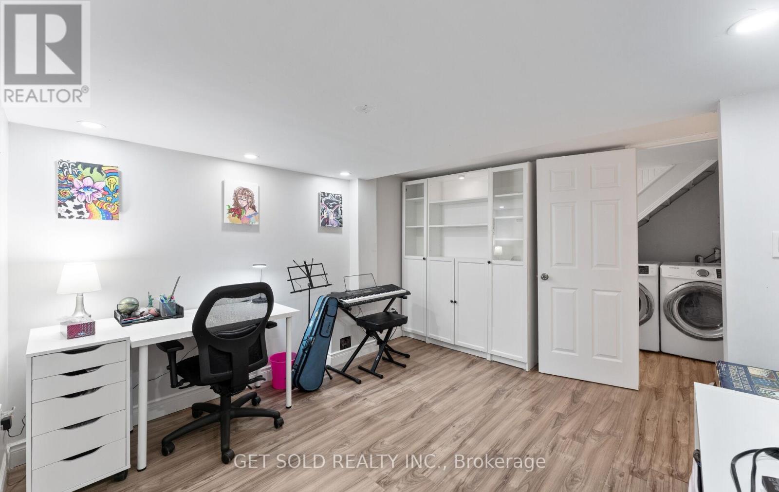 39 Pakenham Drive, Toronto, Ontario  M9W 4B2 - Photo 29 - W12436619