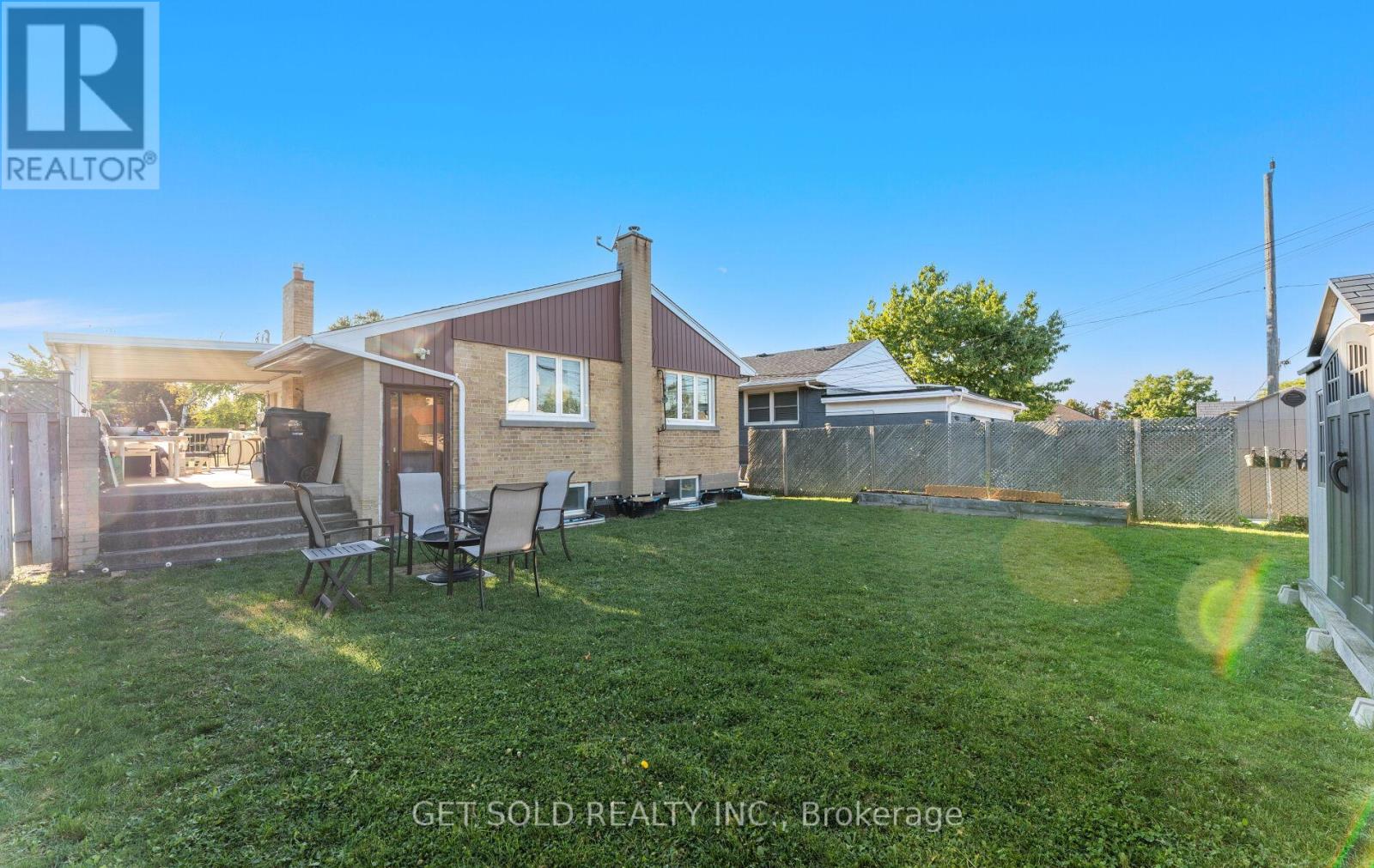 39 Pakenham Drive, Toronto, Ontario  M9W 4B2 - Photo 40 - W12436619