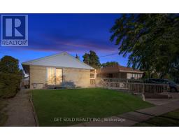 39 PAKENHAM DRIVE, Toronto, Ontario