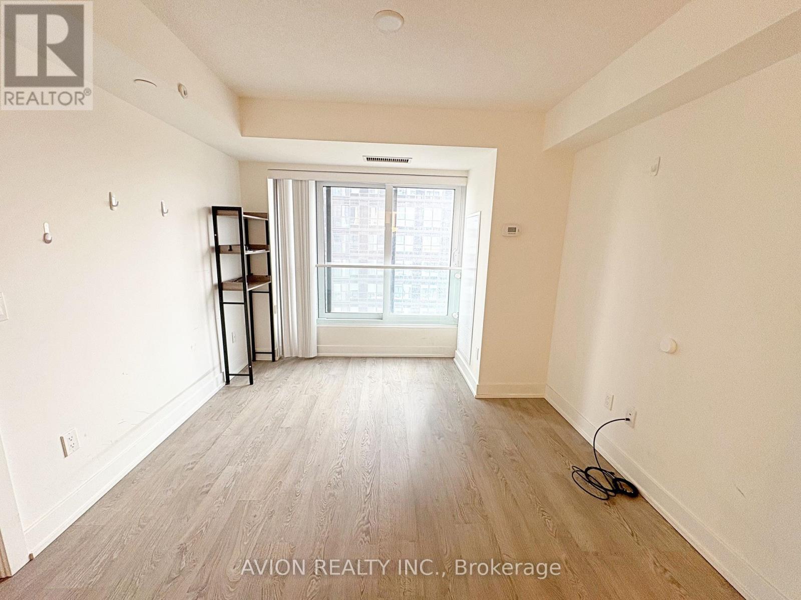 1905 - 7 Mabelle Avenue, Toronto, Ontario  M9A 0C9 - Photo 6 - W12436647