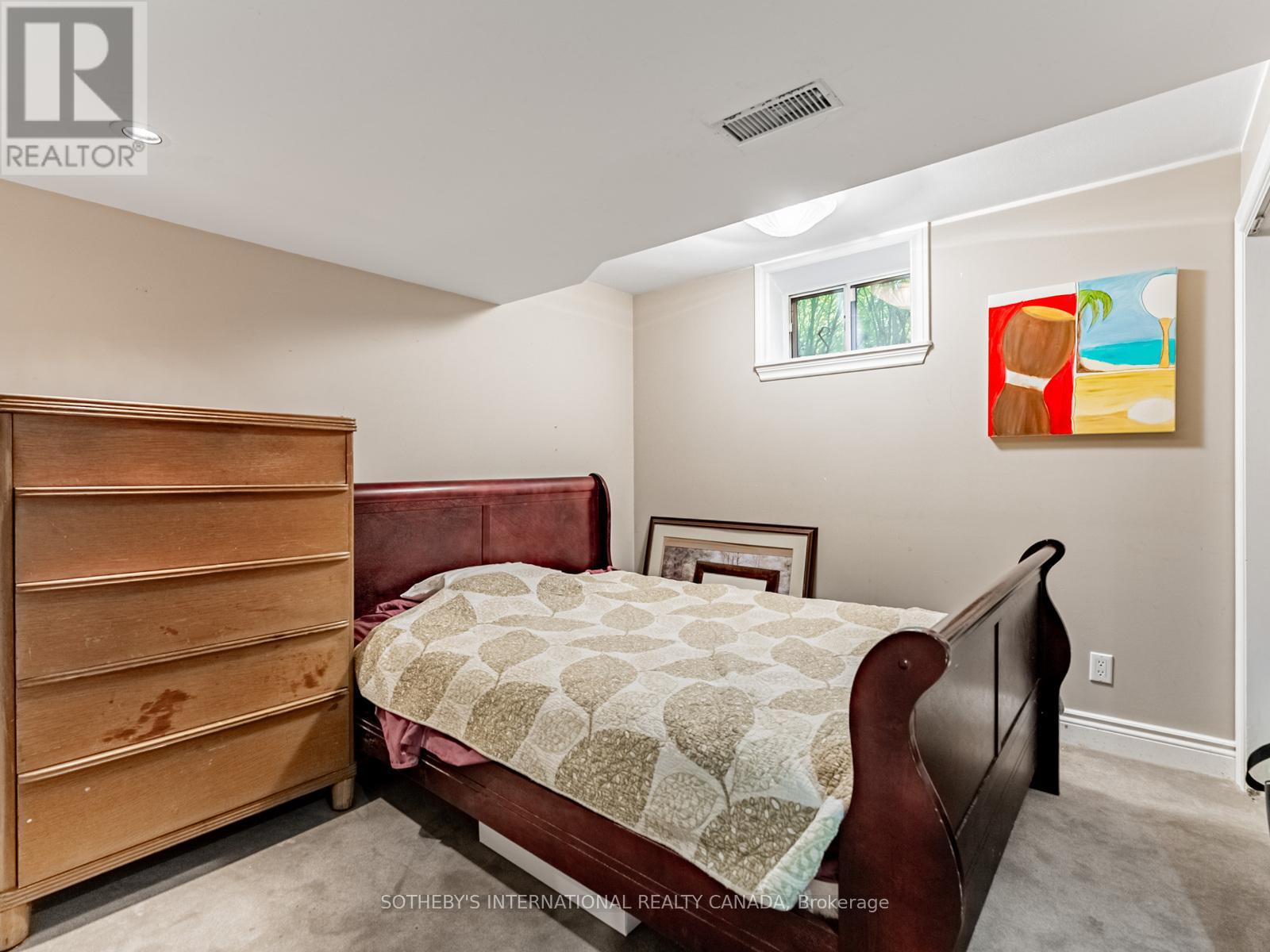 1218 Lakebreeze Drive, Mississauga, Ontario  L5G 3W6 - Photo 27 - W12436661