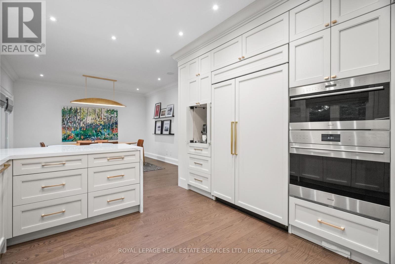 132 Strath Avenue, Toronto, Ontario  M8X 1R5 - Photo 12 - W12436678