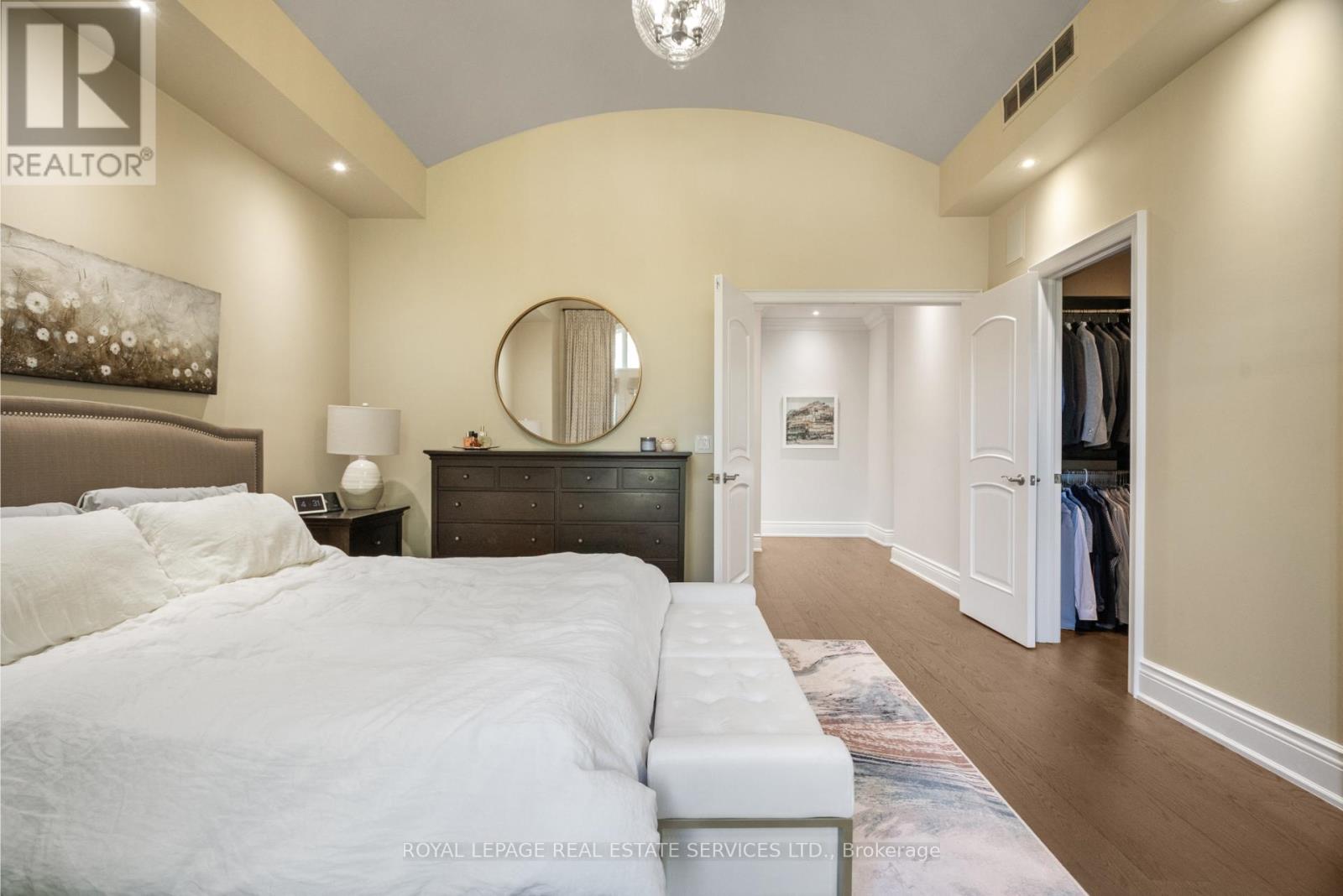 132 Strath Avenue, Toronto, Ontario  M8X 1R5 - Photo 22 - W12436678