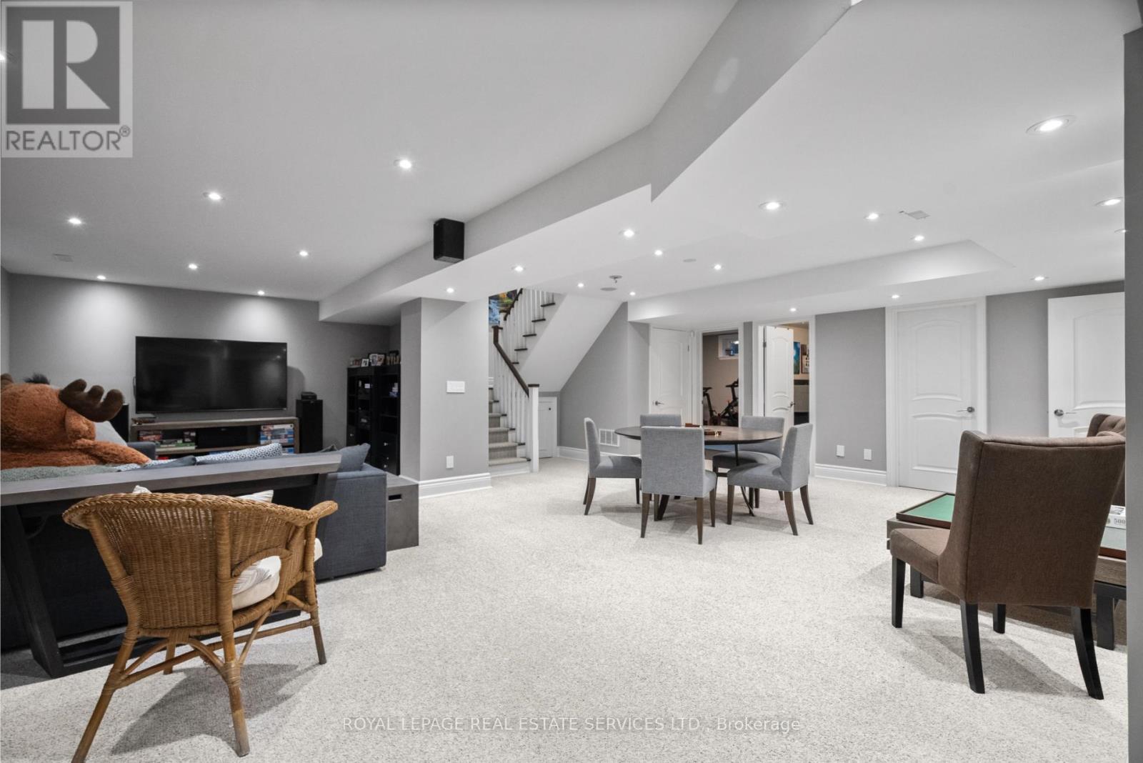 132 Strath Avenue, Toronto, Ontario  M8X 1R5 - Photo 34 - W12436678