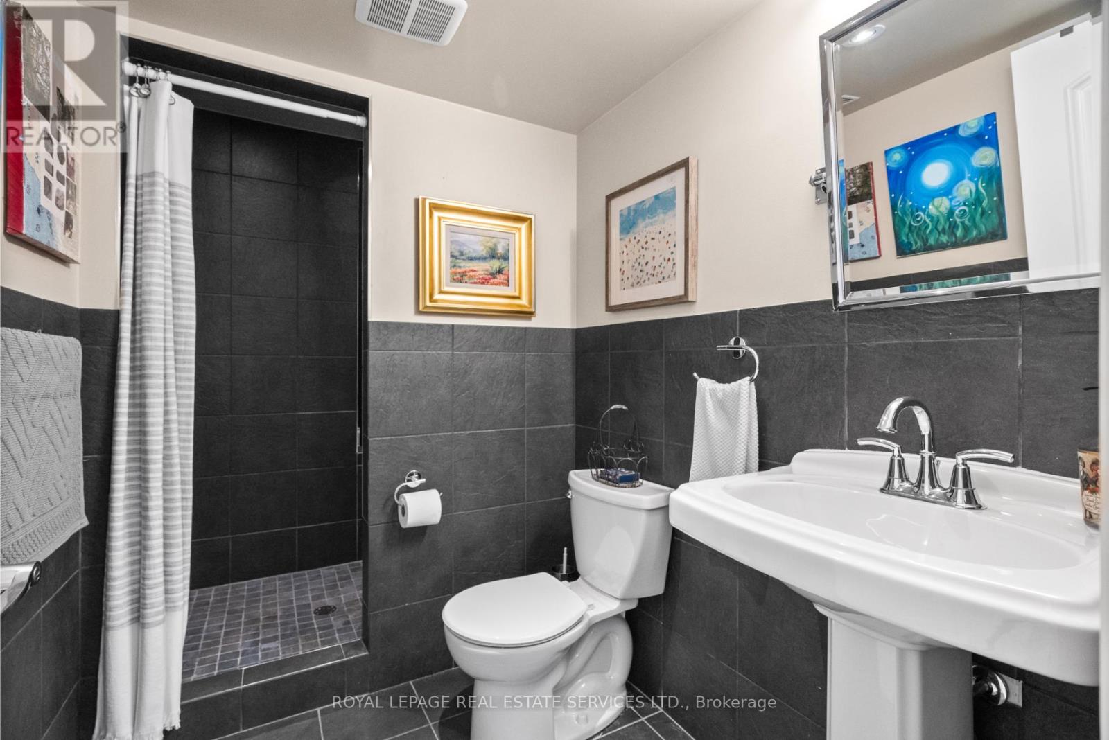 132 Strath Avenue, Toronto, Ontario  M8X 1R5 - Photo 39 - W12436678