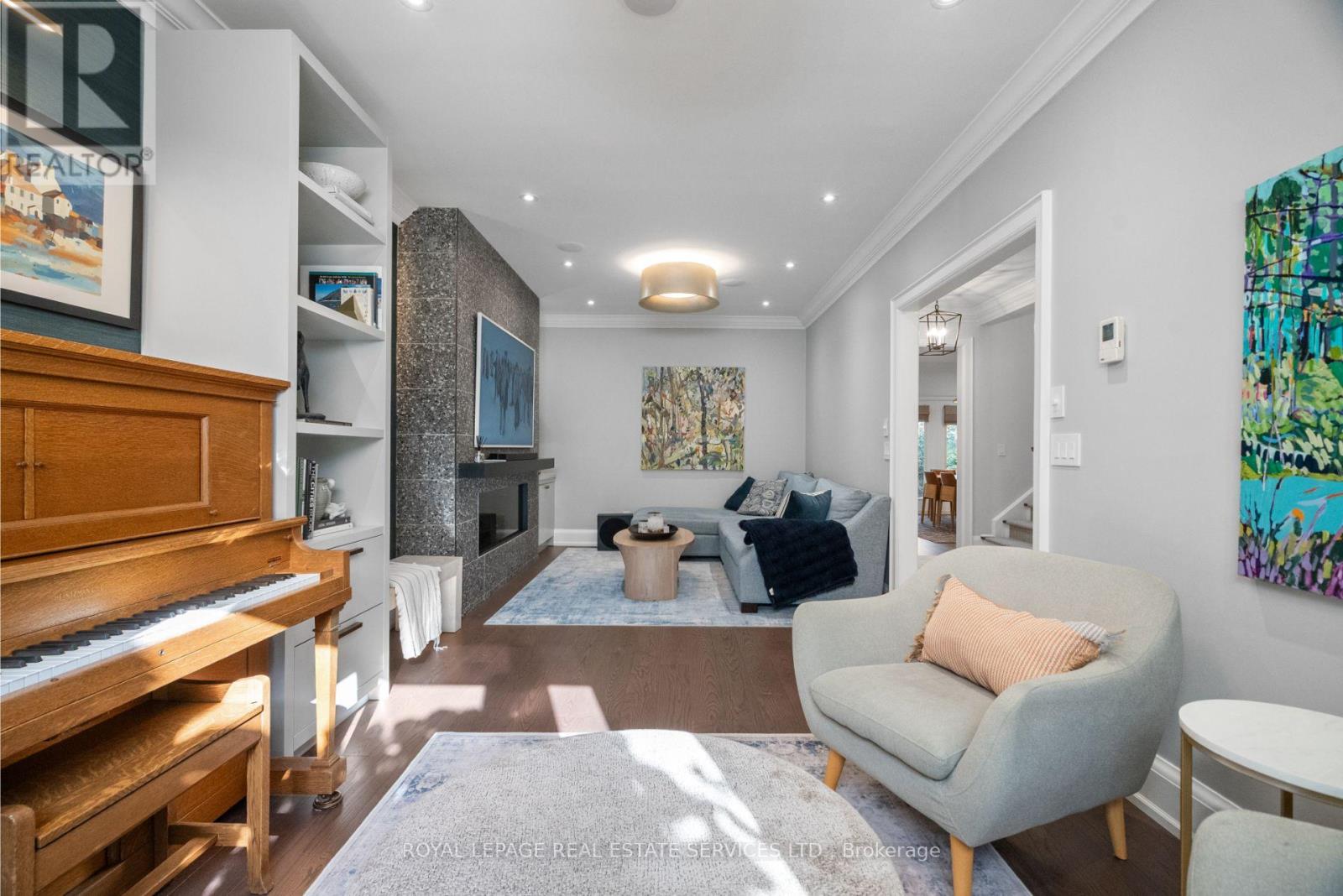 132 Strath Avenue, Toronto, Ontario  M8X 1R5 - Photo 7 - W12436678