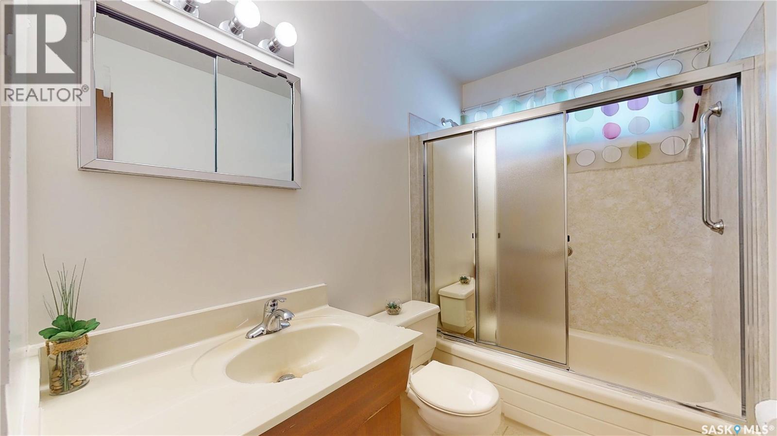 90 Hammond Road, Regina, Saskatchewan  S4R 3C6 - Photo 18 - SK019730