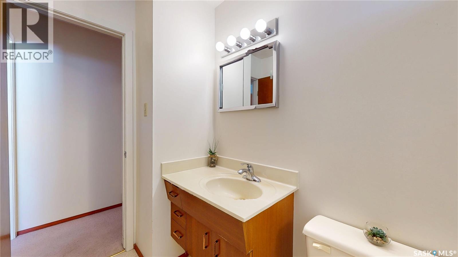 90 Hammond Road, Regina, Saskatchewan  S4R 3C6 - Photo 19 - SK019730